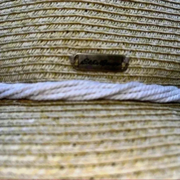 Eddie Bauer s/m draw sun hat with robe trim - Picture 6 of 6